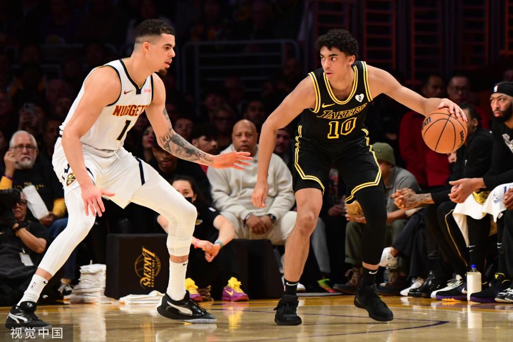 备受期待 备受期待